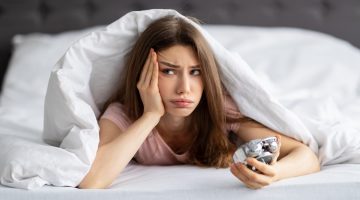 ما تأثير النوم أقل من 8 ساعات على الجسم؟ هل يضر الجسم أم يستفيد؟